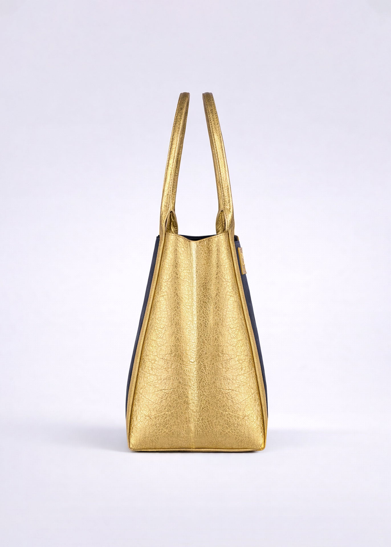 Bolso tote Temiqui negro dorado