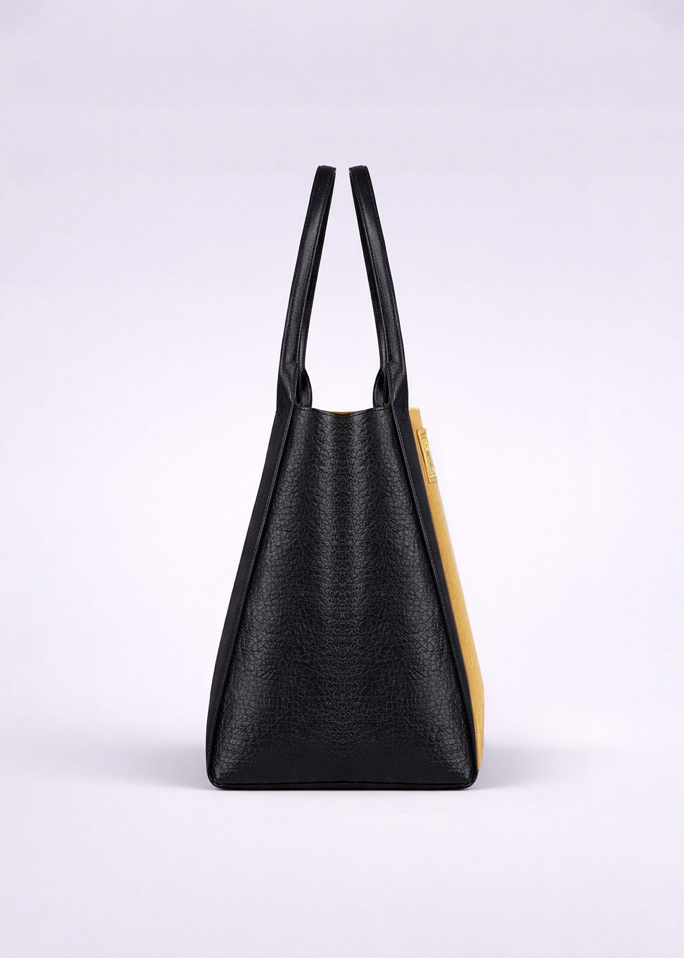 Bolso tote Temiqui negro dorado